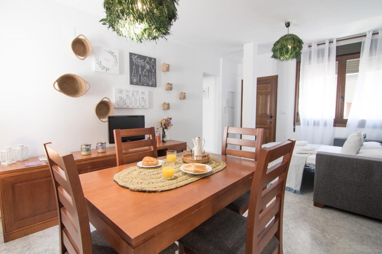 Tuguest Gracia Apartments Гранада Екстериор снимка