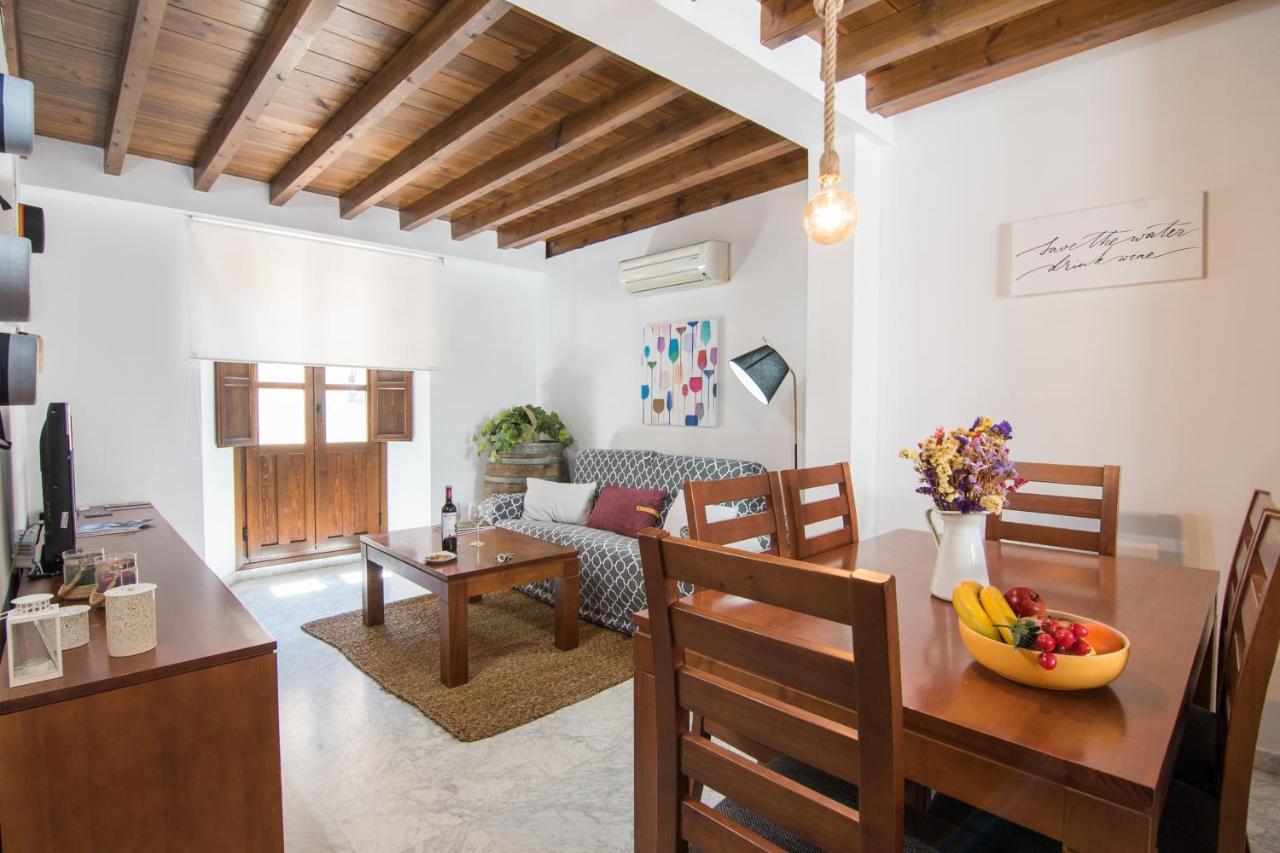 Tuguest Gracia Apartments Гранада Екстериор снимка