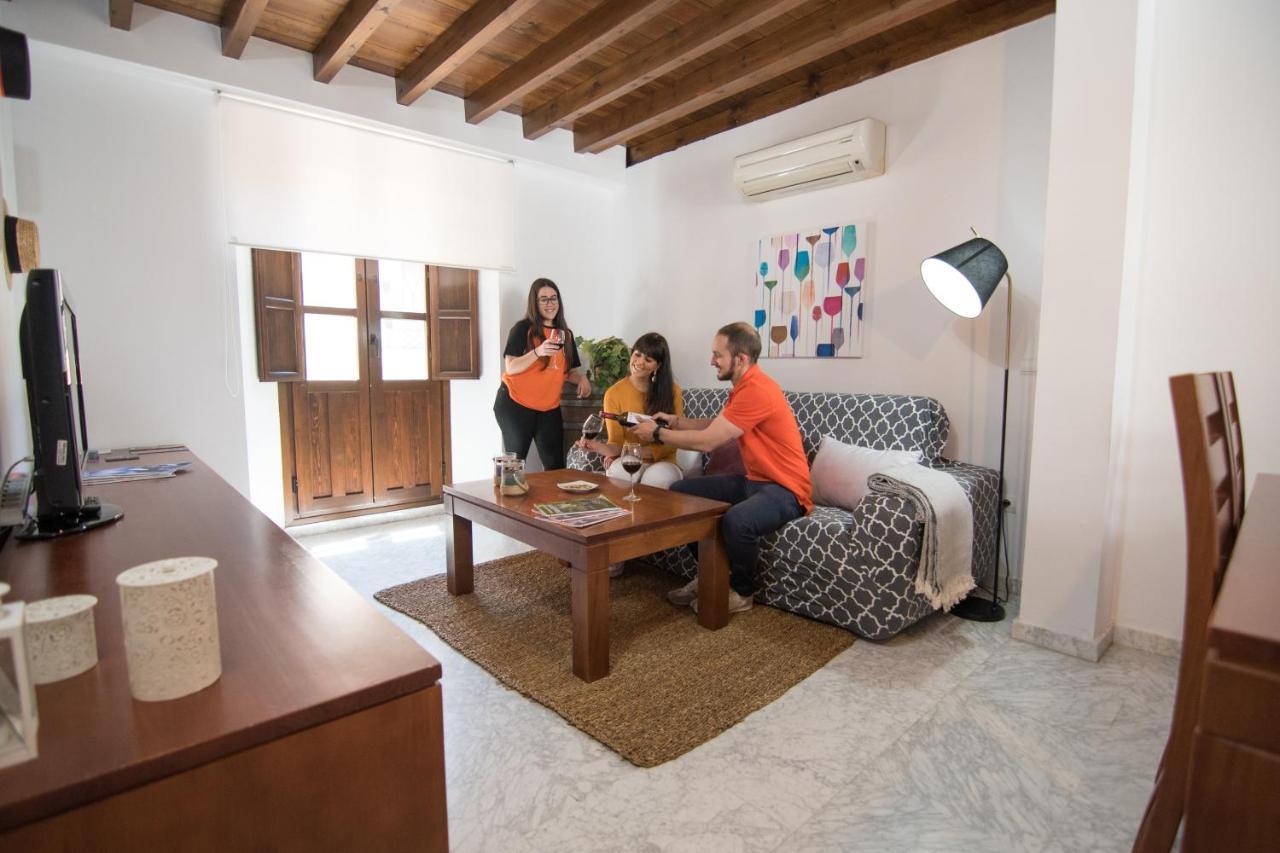 Tuguest Gracia Apartments Гранада Екстериор снимка