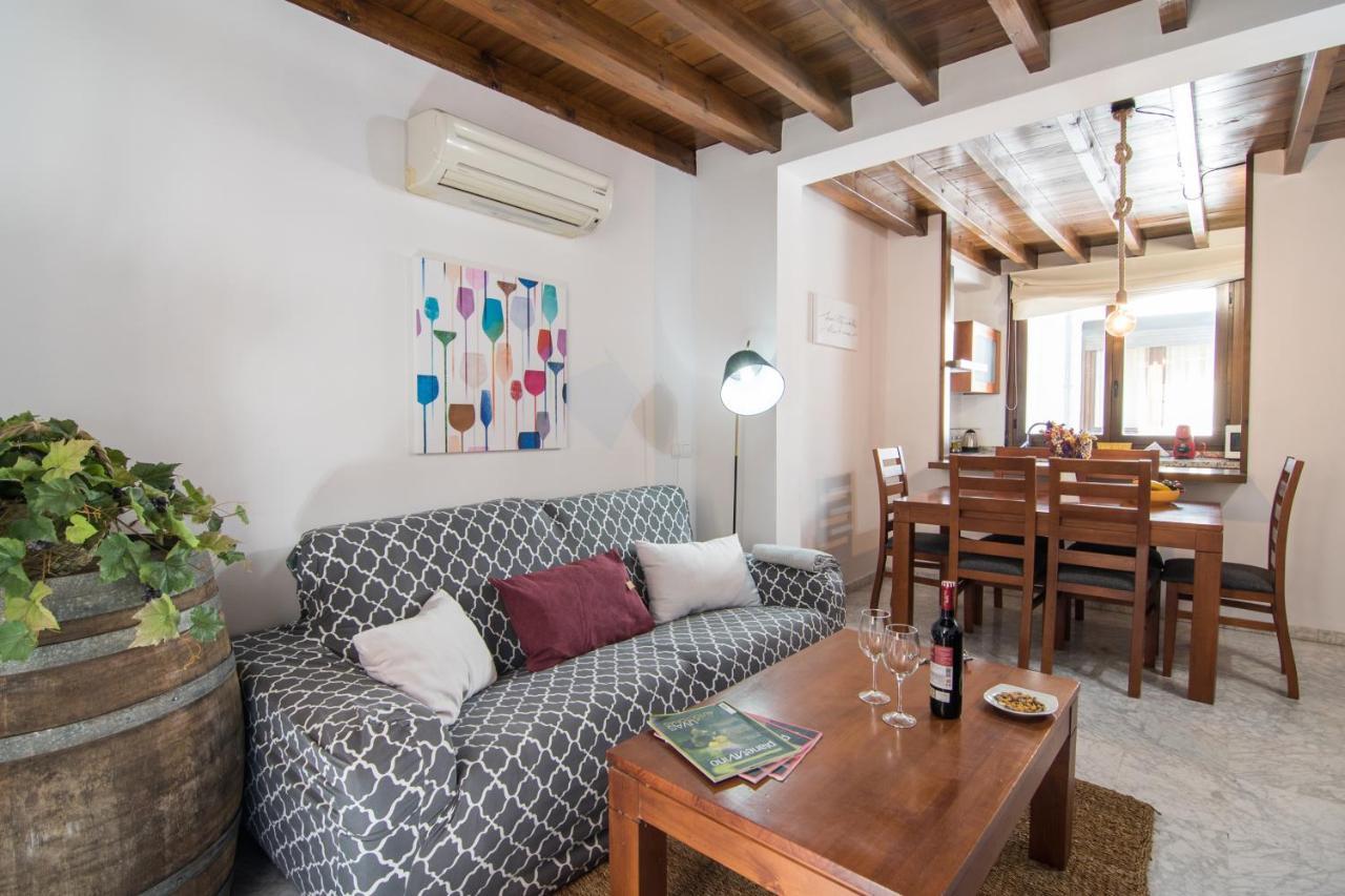 Tuguest Gracia Apartments Гранада Екстериор снимка