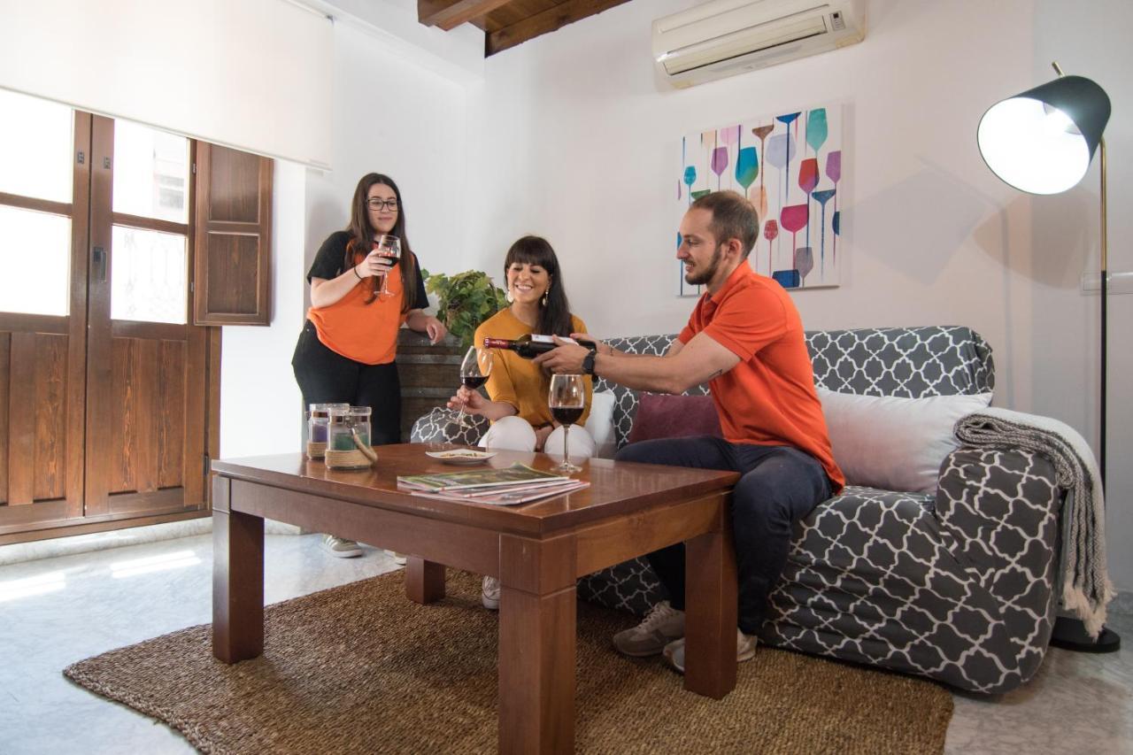 Tuguest Gracia Apartments Гранада Екстериор снимка